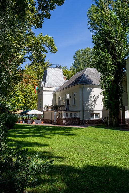 Fonix Hotel Балатонфельвар Екстер'єр фото